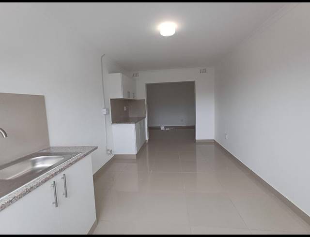 2 BEDROOM PROPERTY TO RENT IN OVERPORT